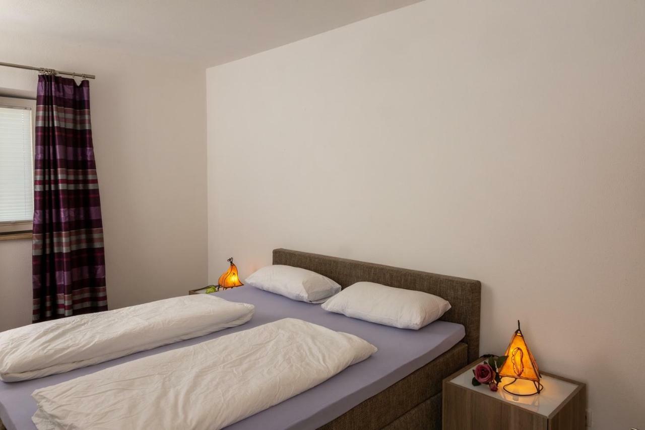 Ferienwohnung im Paradiesgarten Deidesheim Bagian luar foto